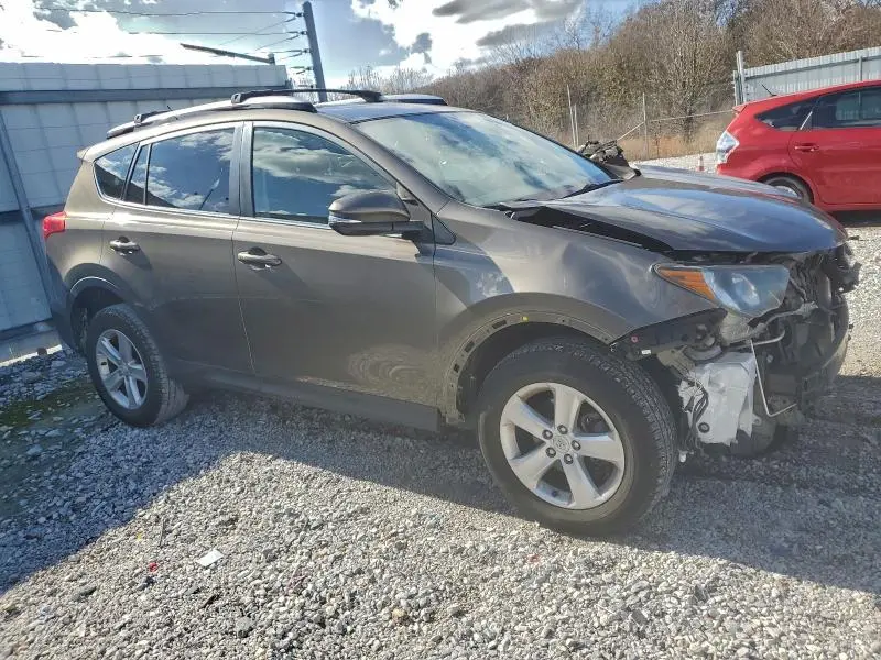 2014 TOYOTA RAV4 XLE  