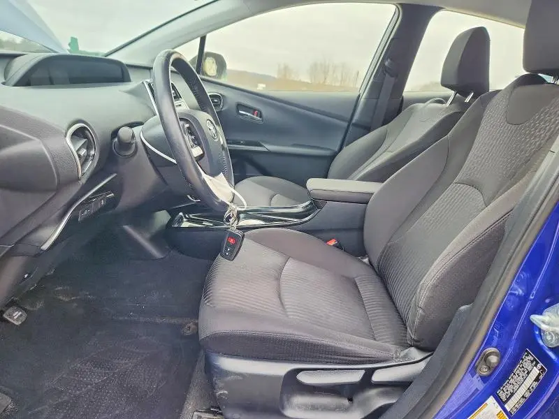 2016 TOYOTA PRIUS THREE  
