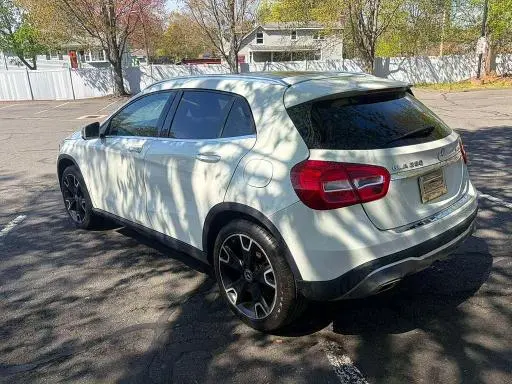 2018 MERCEDES-BENZ GLA 250 4MATIC  