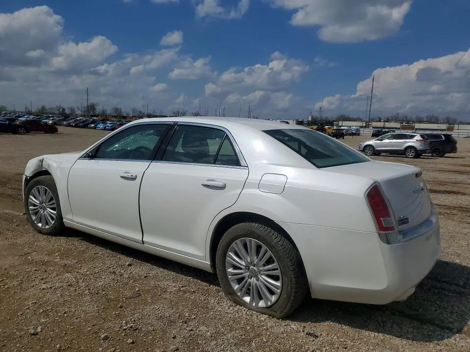 2013 CHRYSLER 300   