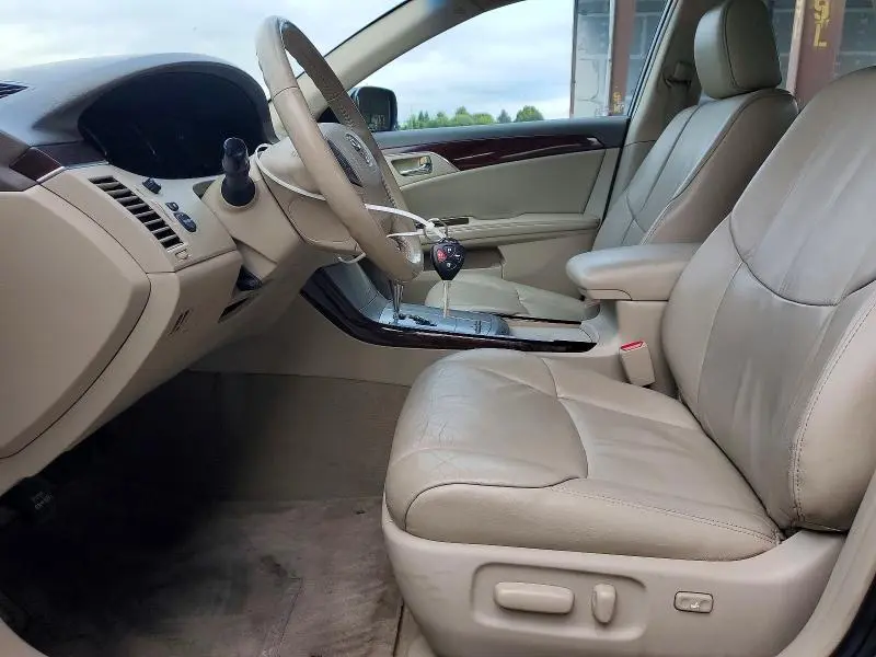 2010 TOYOTA AVALON XLS  