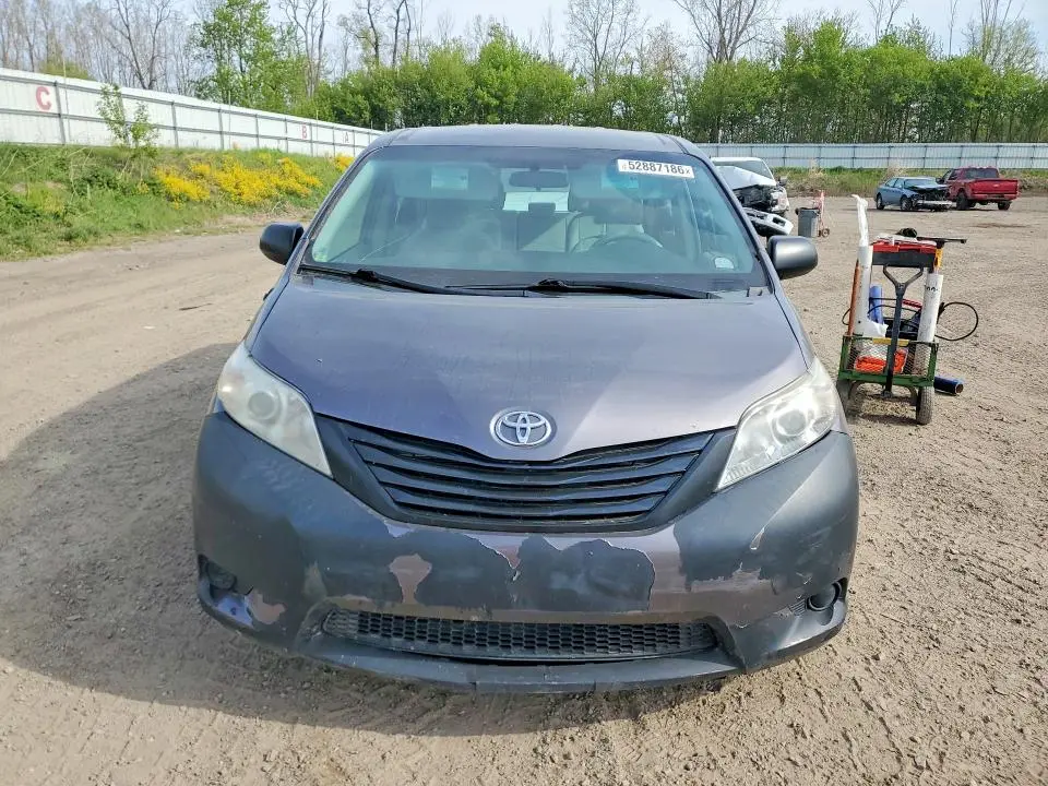 2014 TOYOTA SIENNA L 7-PASSENGER  