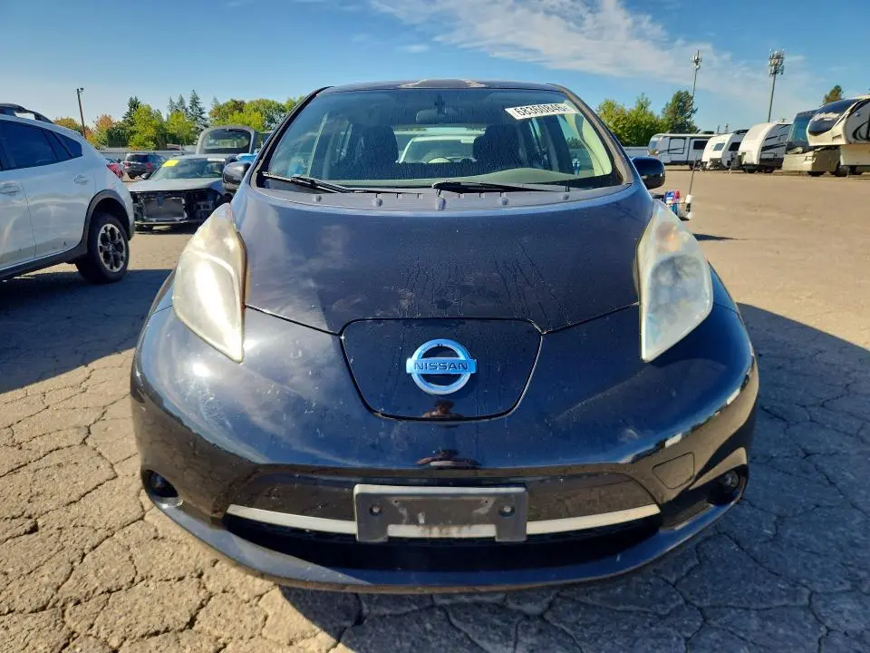 2015 NISSAN LEAF S  