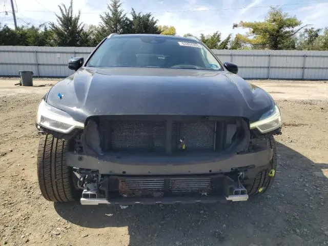 2019 VOLVO XC60 T5  