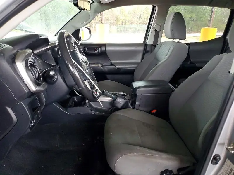 2017 TOYOTA TACOMA SR5 V6  