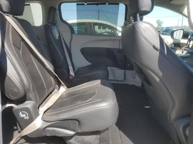 2017 CHRYSLER PACIFICA TOURING L  