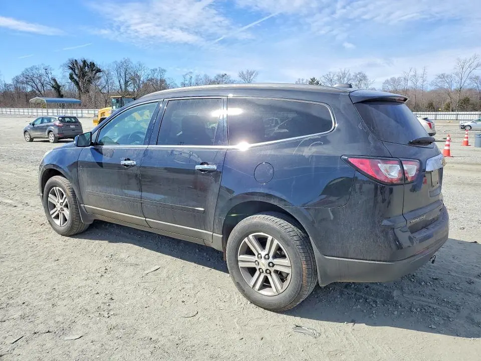 2017 CHEVROLET TRAVERSE LT  