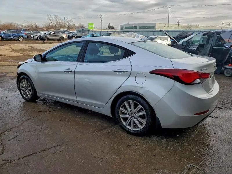 2015 HYUNDAI ELANTRA SE  