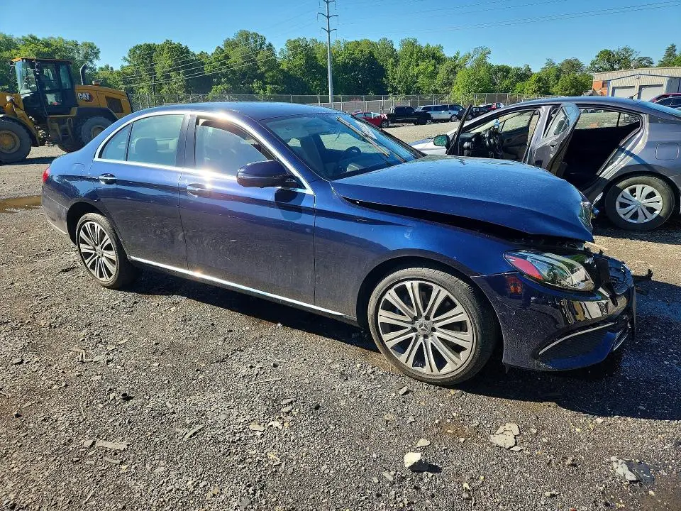 2019 MERCEDES-BENZ E 300 4MATIC  