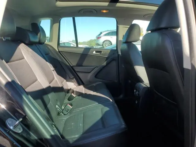 2012 VOLKSWAGEN TIGUAN S