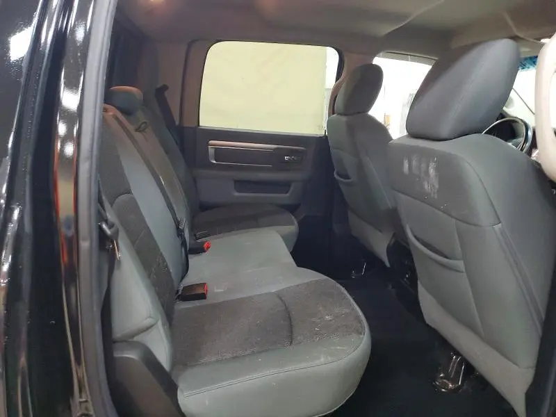 2014 RAM 1500 SLT  