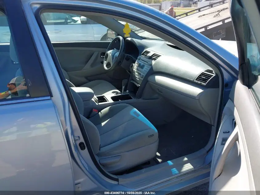 2010 TOYOTA CAMRY HYBRID  