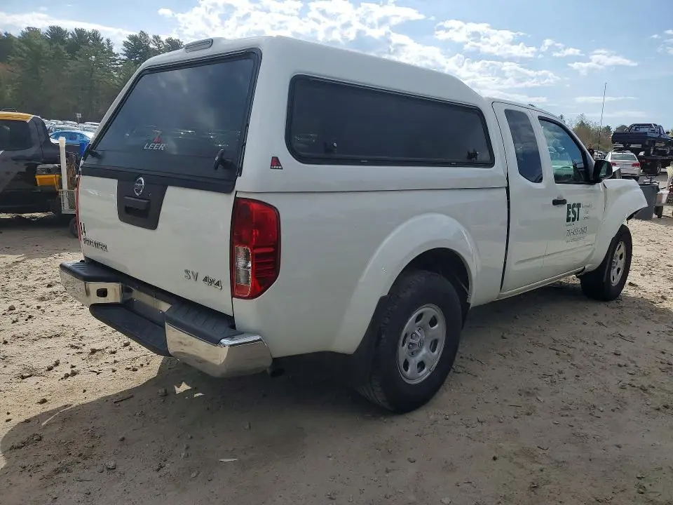 2021 NISSAN FRONTIER SV  