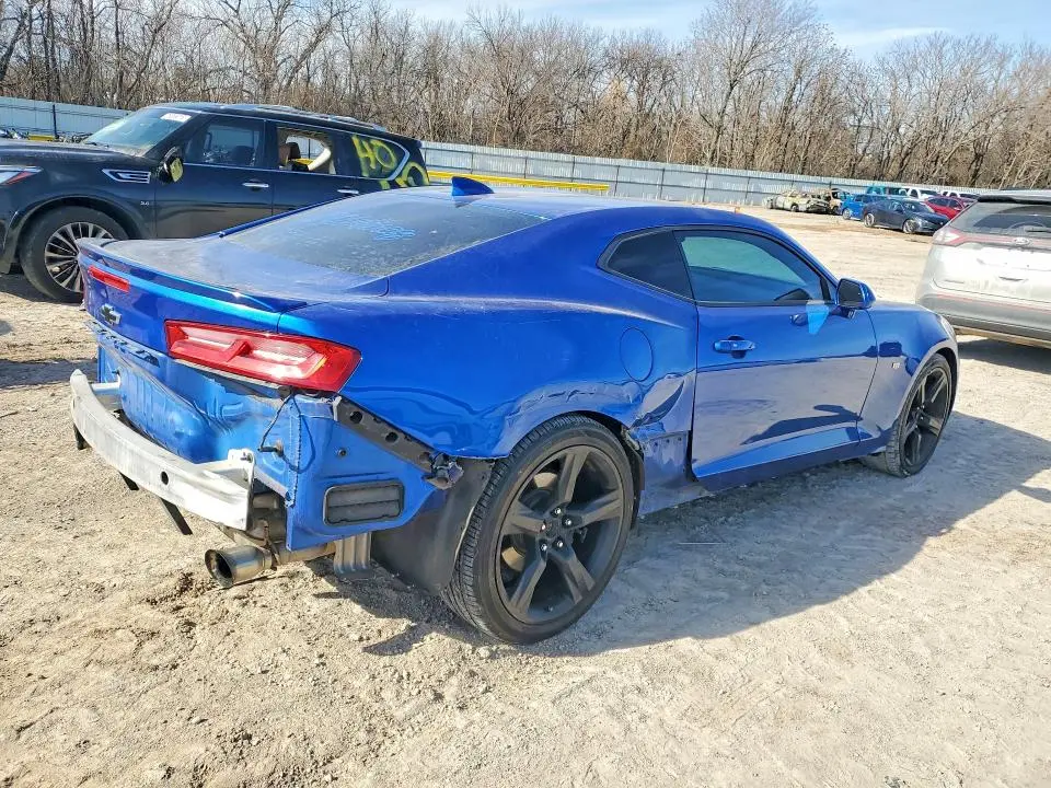 2016 CHEVROLET CAMARO LT  