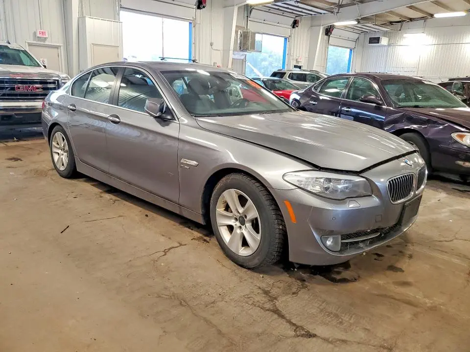 2012 BMW 528 XI  