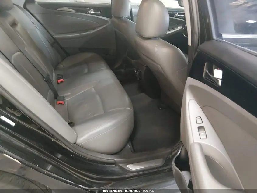 2011 HYUNDAI SONATA LIMITED