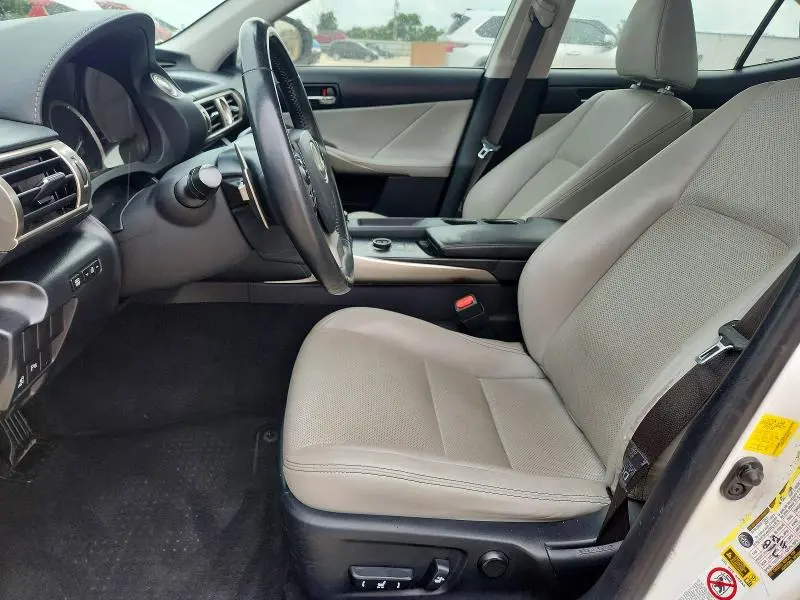 2015 LEXUS IS 250  