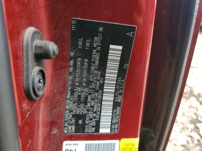 2015 TOYOTA SIENNA LE  