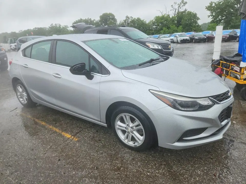 2017 CHEVROLET CRUZE LT  