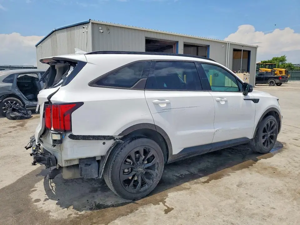 2023 KIA SORENTO SX  