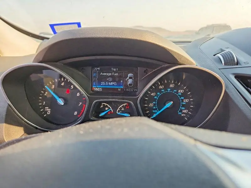 2016 FORD ESCAPE SE  