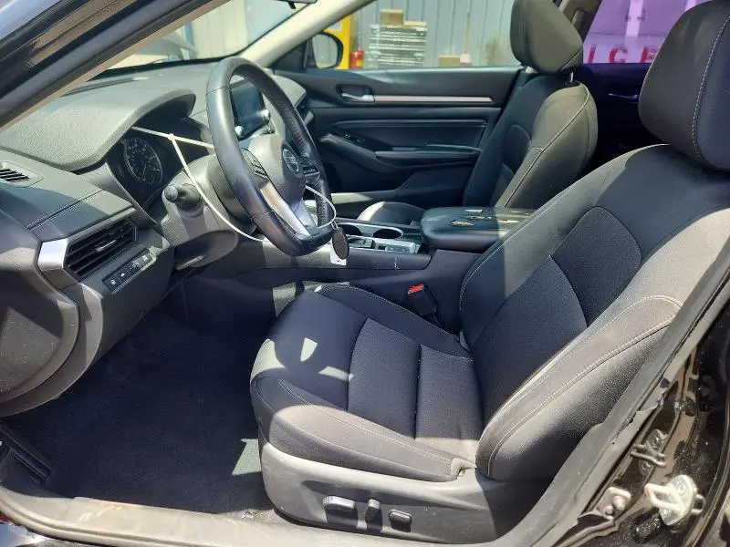 2021 NISSAN ALTIMA SV  