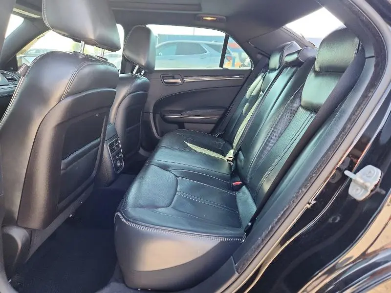 2014 CHRYSLER 300C VARVATOS  