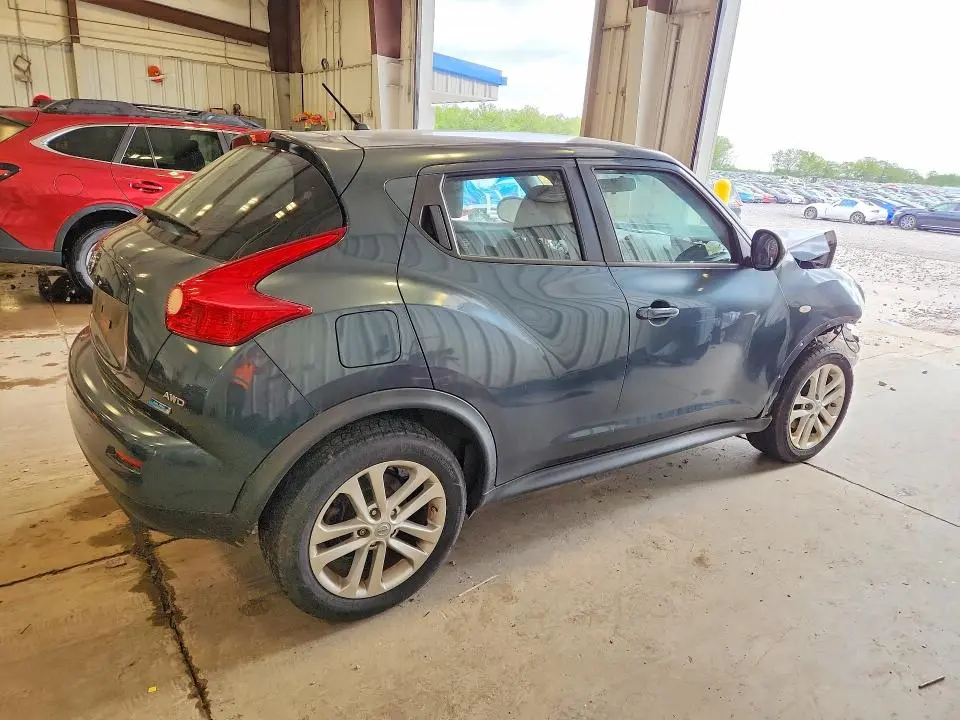 2014 NISSAN JUKE S  