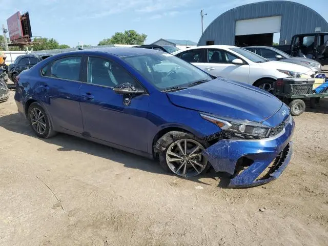2023 KIA FORTE LX  