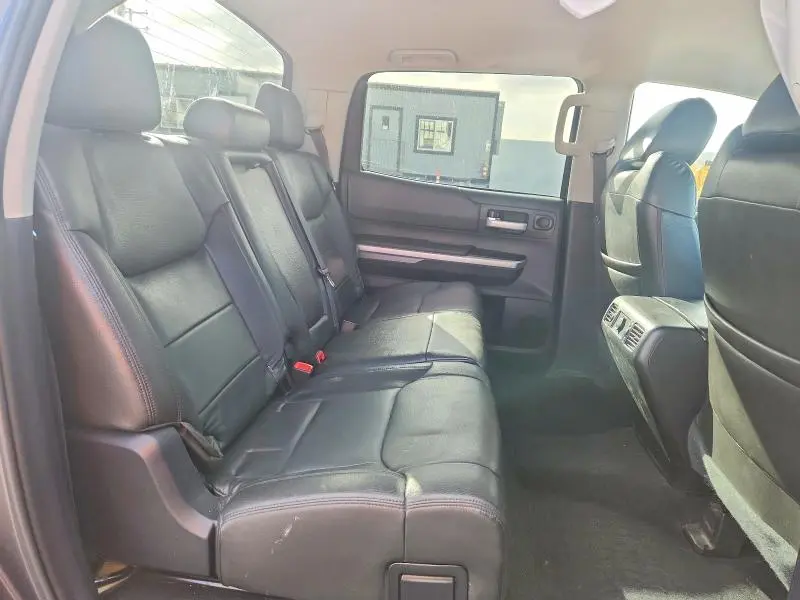 2016 TOYOTA TUNDRA SR5  
