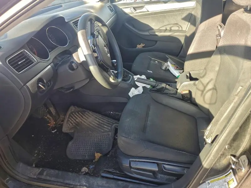 2015 VOLKSWAGEN JETTA SE  