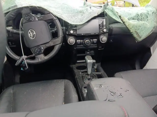 2023 TOYOTA 4RUNNER SE  