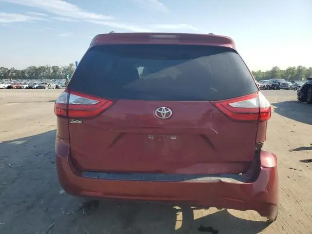 2015 TOYOTA SIENNA LE  