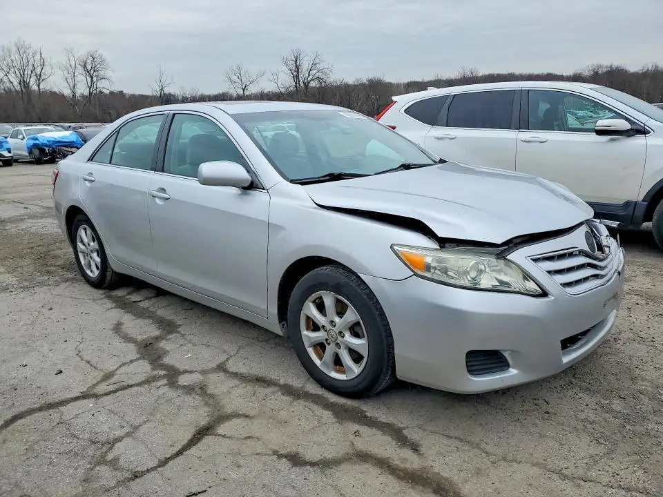 2011 TOYOTA CAMRY LE  