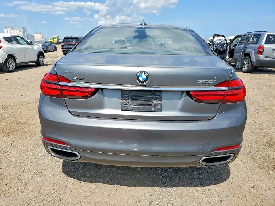 2016 BMW 750 XI  