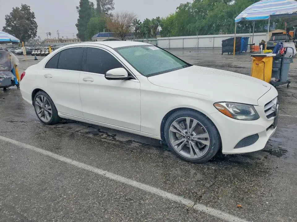 2017 MERCEDES-BENZ C 300  