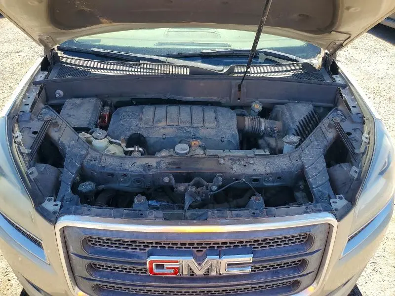 2014 GMC ACADIA SLE  