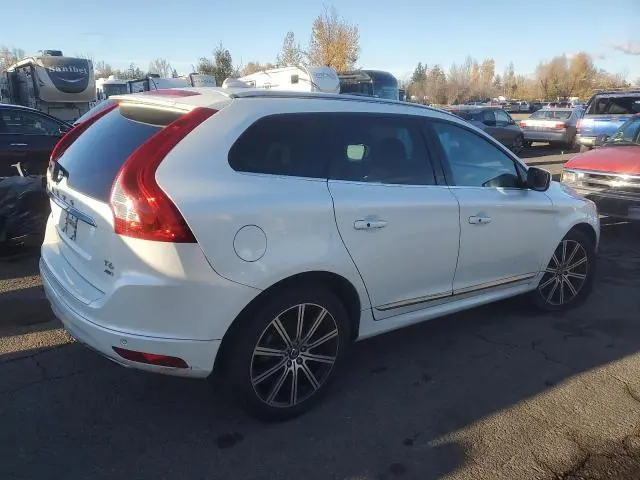 2017 VOLVO XC60 T6 INSCRIPTION  