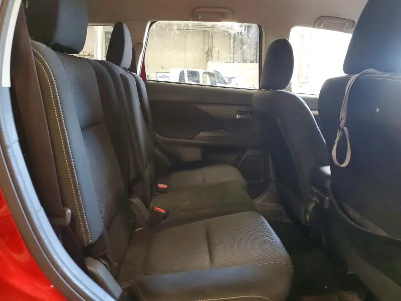 2017 MITSUBISHI OUTLANDER ES  
