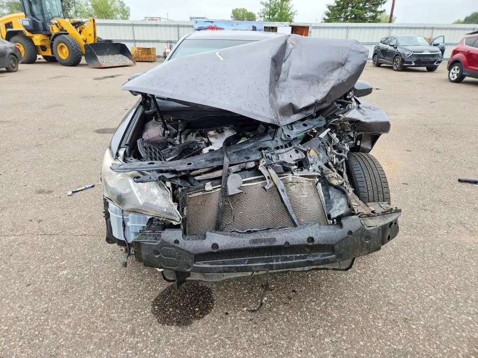 2014 TOYOTA CAMRY SE  