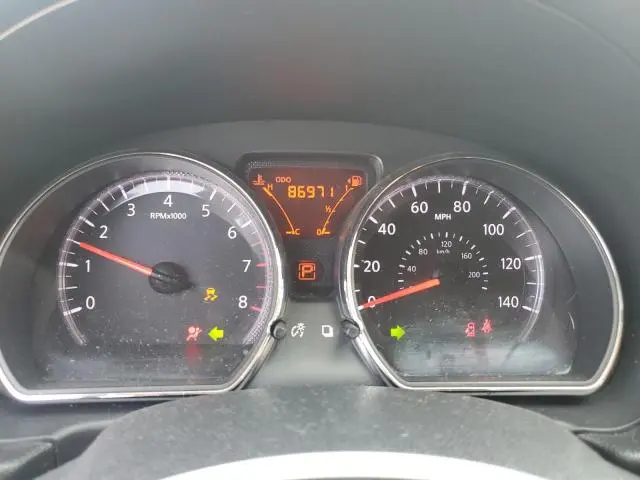 2013 NISSAN VERSA S  