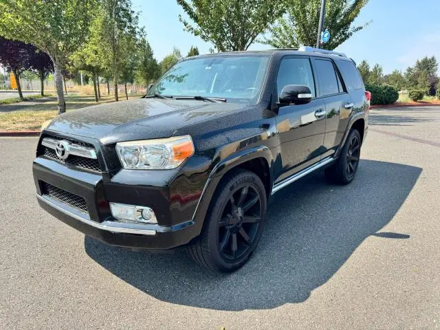2013 TOYOTA 4RUNNER SR5  
