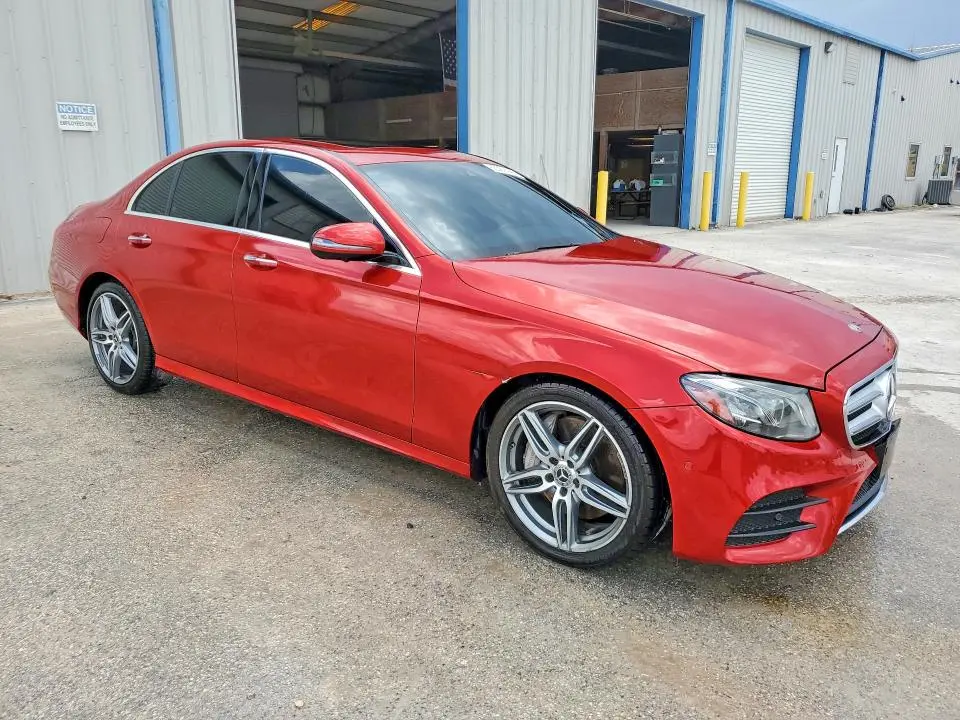 2019 MERCEDES-BENZ E 300  