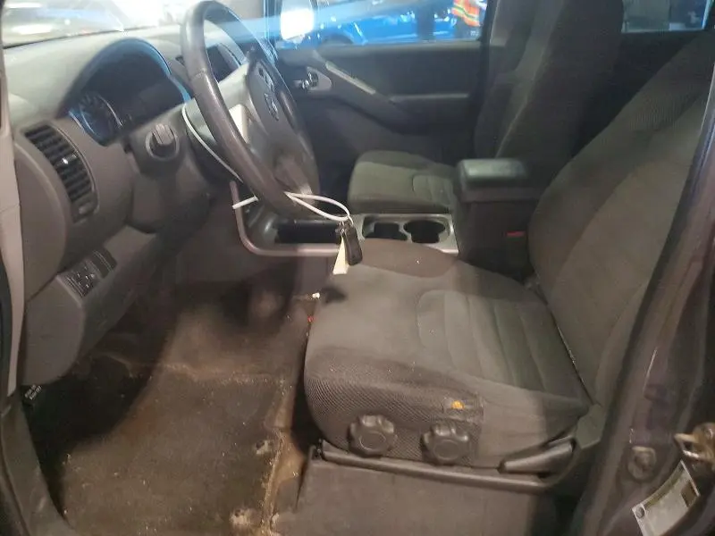 2011 NISSAN PATHFINDER S  