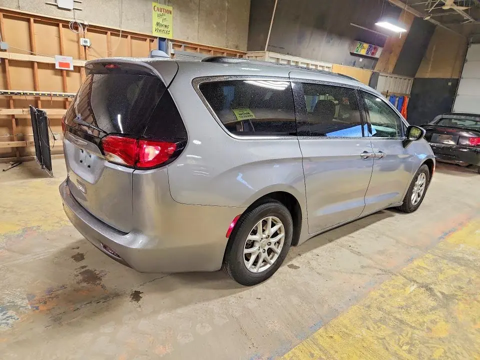 2020 CHRYSLER VOYAGER LXI  