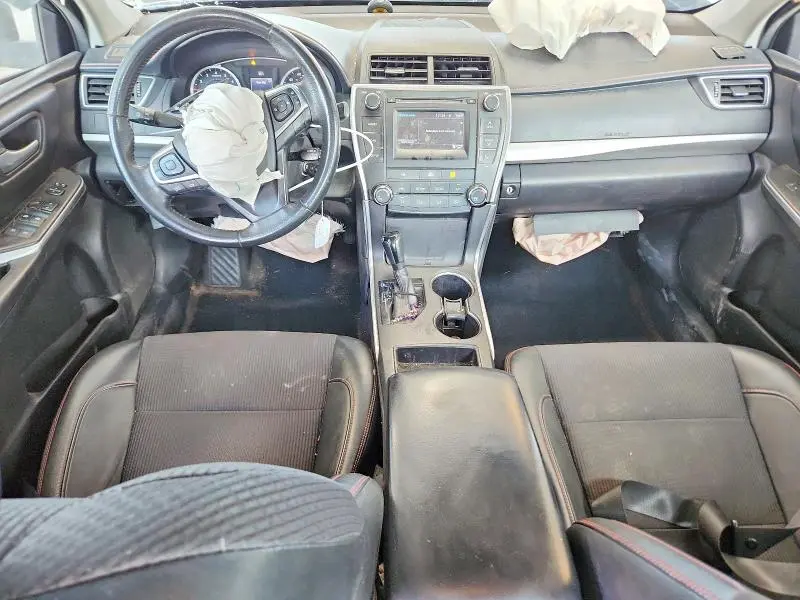 2017 TOYOTA CAMRY SE  