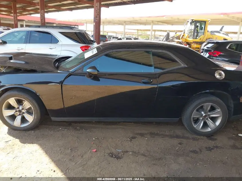 2016 DODGE CHALLENGER SXT