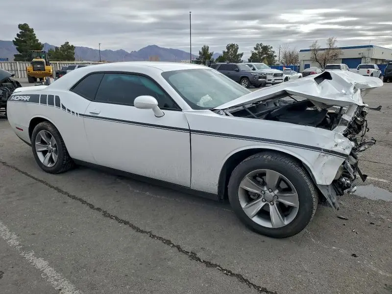 2020 DODGE CHALLENGER SXT  