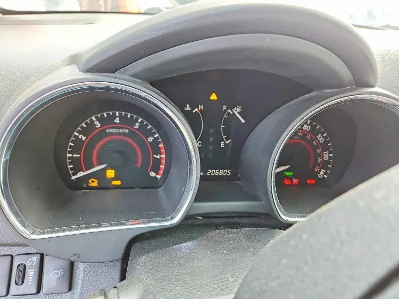2012 TOYOTA HIGHLANDER SE  