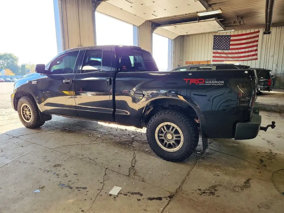 2010 TOYOTA TUNDRA DOUBLE CAB SR5  